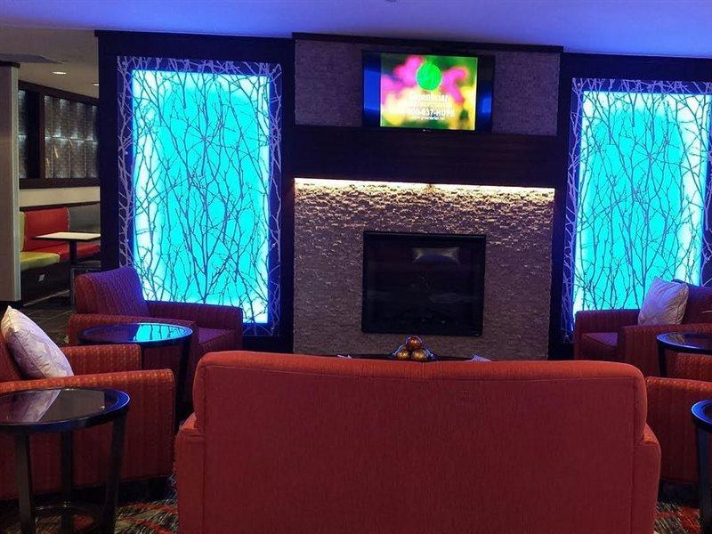 Comfort Suites Юнионтаун Экстерьер фото