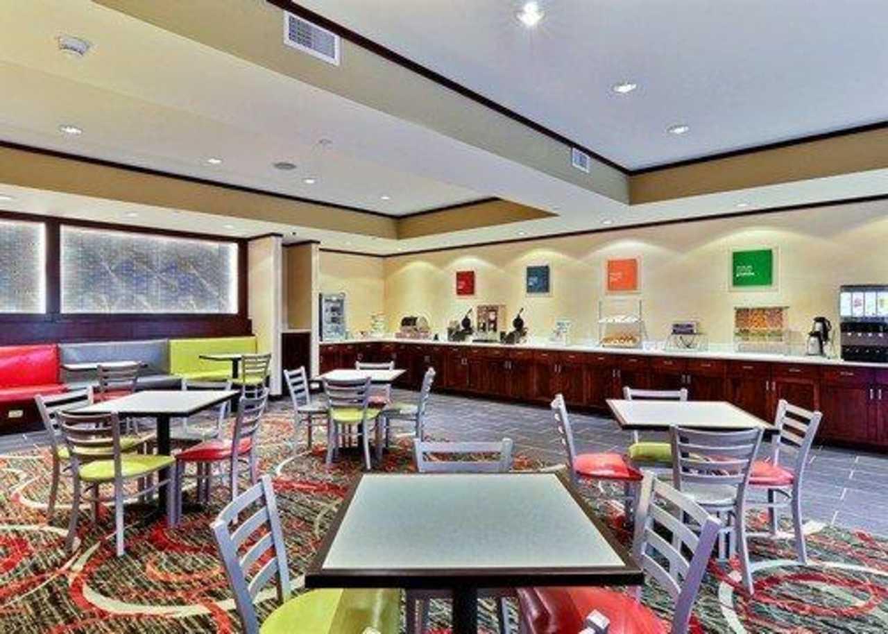 Comfort Suites Юнионтаун Экстерьер фото