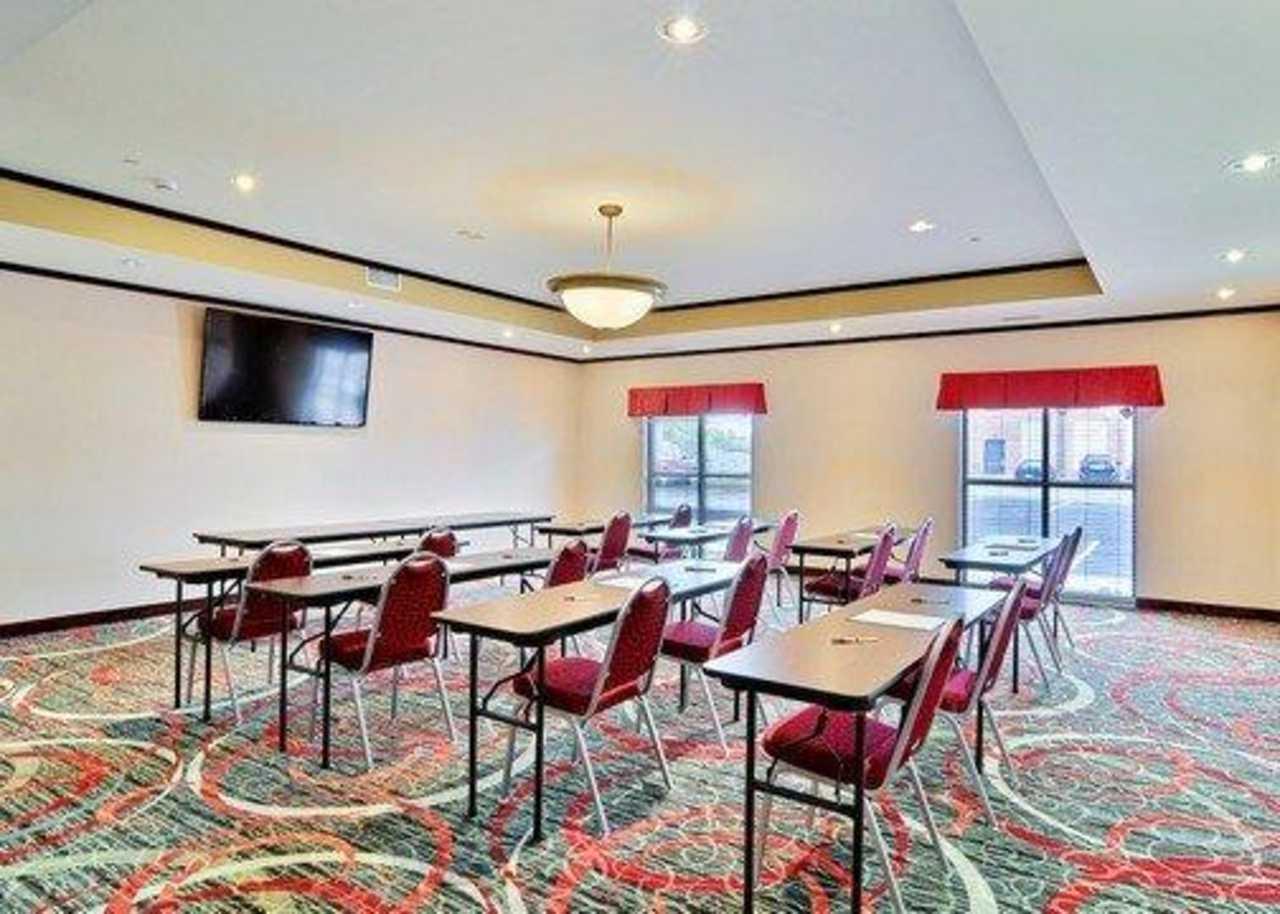 Comfort Suites Юнионтаун Экстерьер фото