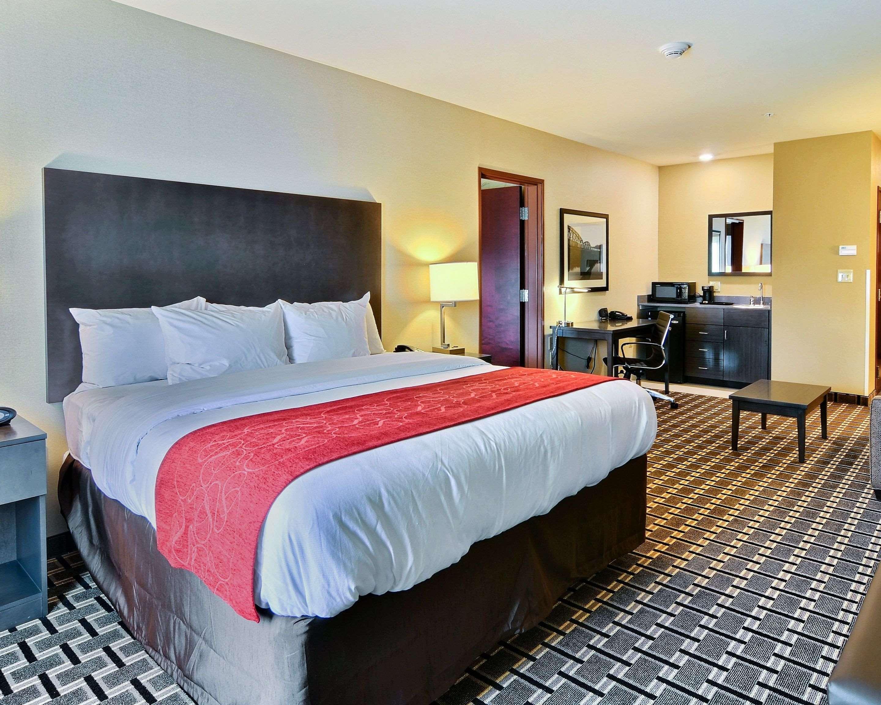 Comfort Suites Юнионтаун Экстерьер фото