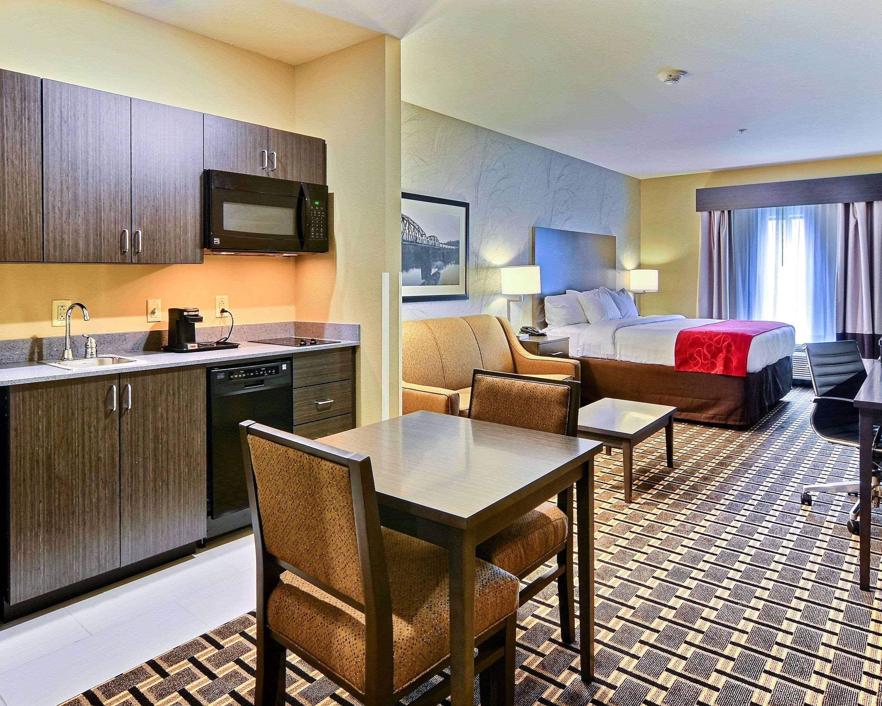 Comfort Suites Юнионтаун Экстерьер фото