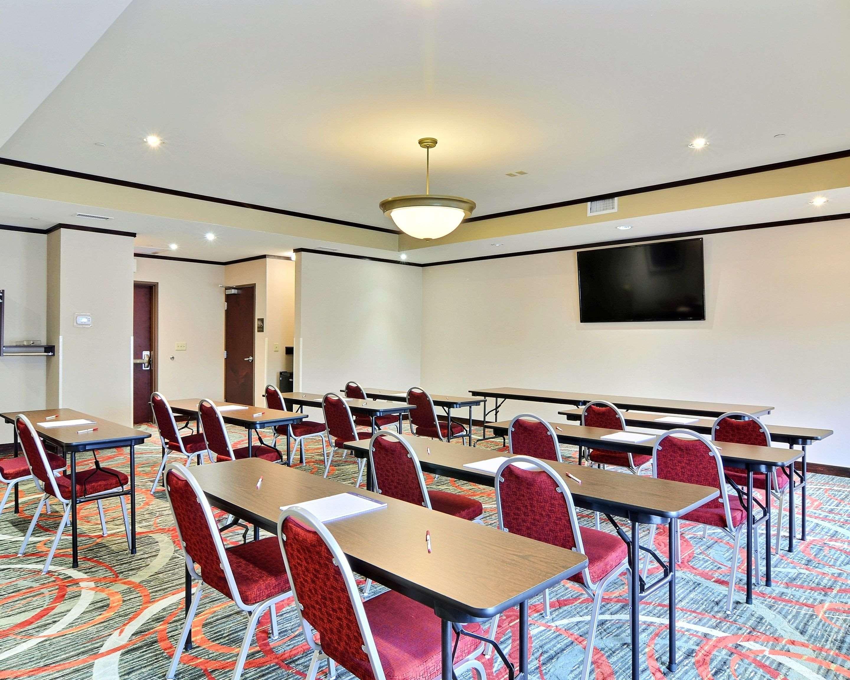 Comfort Suites Юнионтаун Экстерьер фото