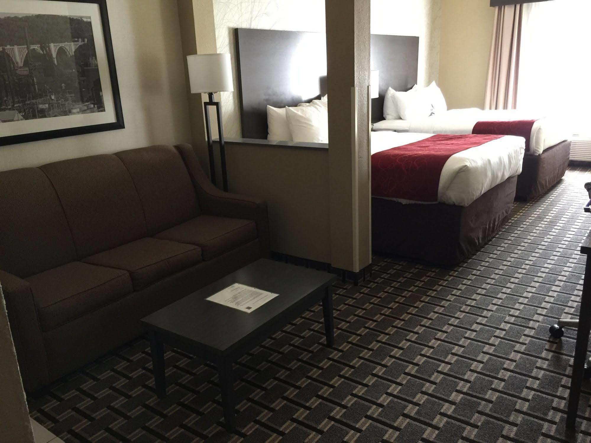 Comfort Suites Юнионтаун Экстерьер фото